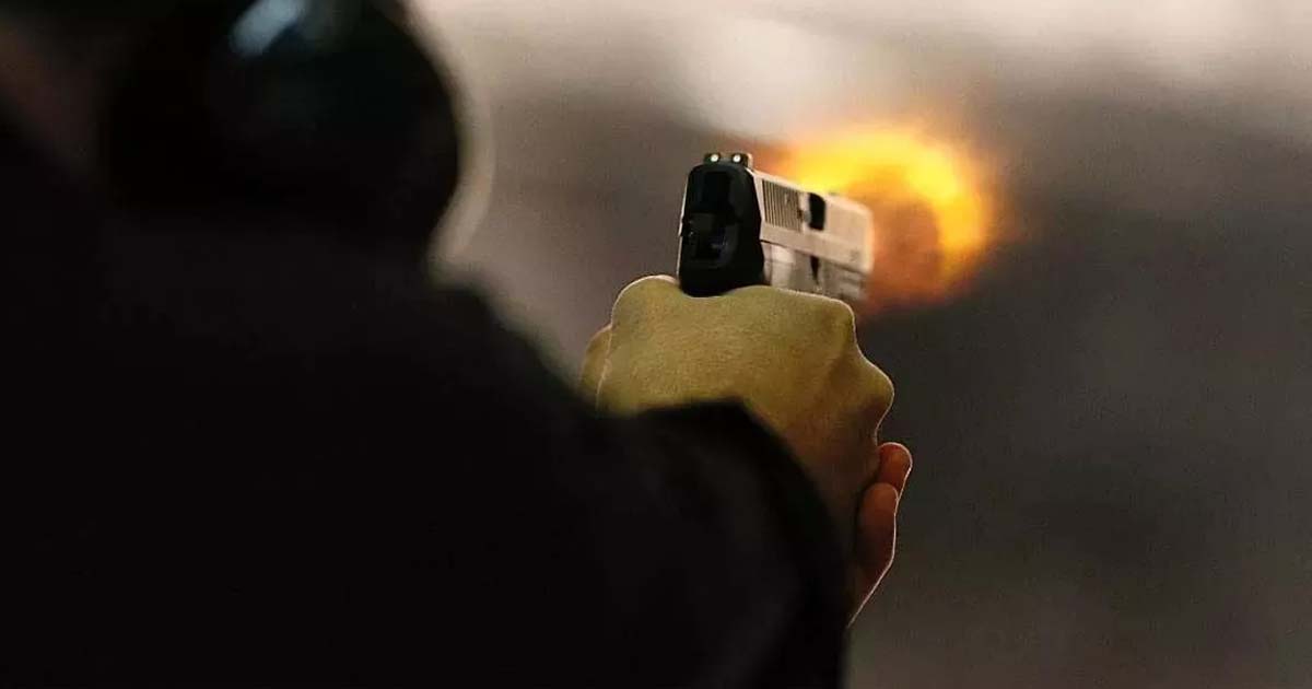 LPU law gate fight between 2 parties Bullets were fired late night