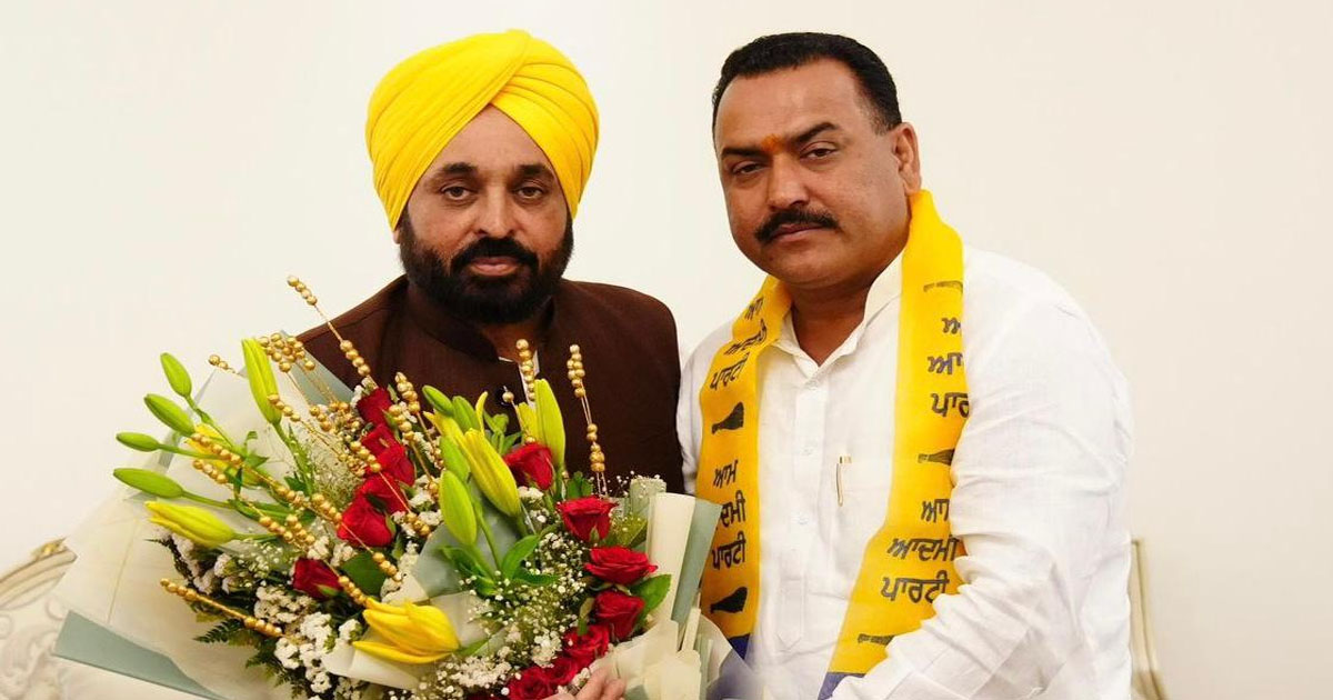 pardeep khullar join aap