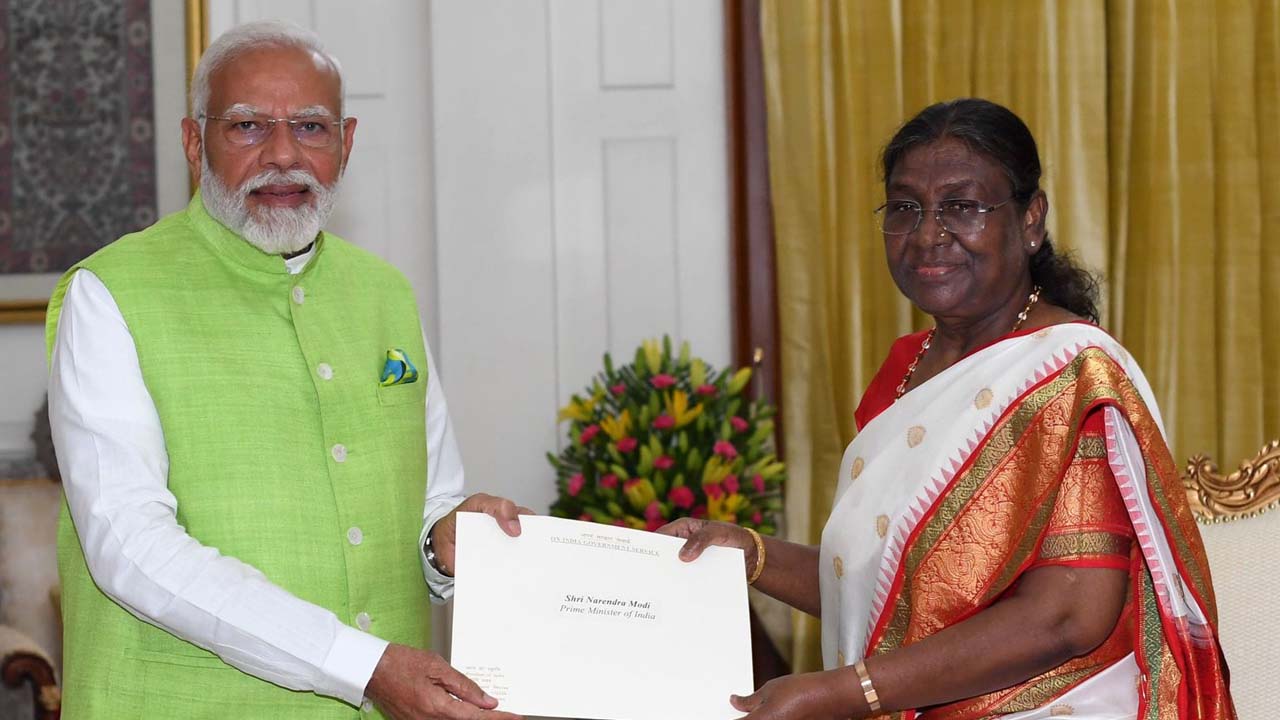PM Modi Resigns