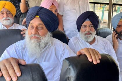 Police took Sukhbir Badal into custody
