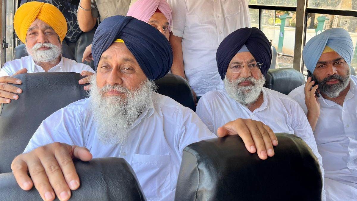 Police took Sukhbir Badal into custody