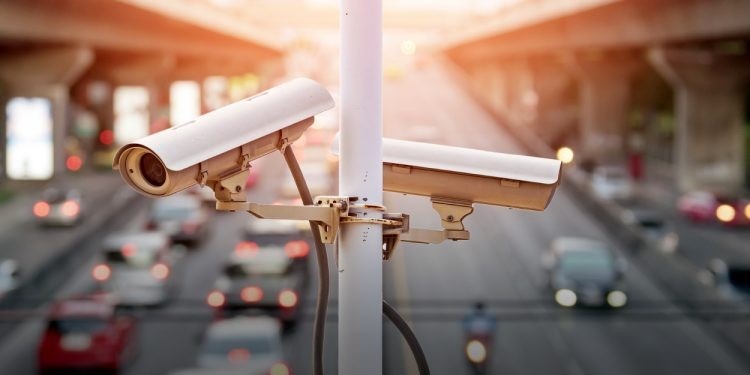In Jalandhar, traffic rule violators will now receive challans directly at their homes, with 1,150 CCTV cameras monitoring the situation. Read the important news.