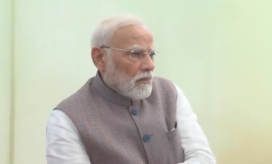 After visiting Himachal Pradesh, PM Modi arrived in Punjab, conducted an aerial survey of flood-affected areas