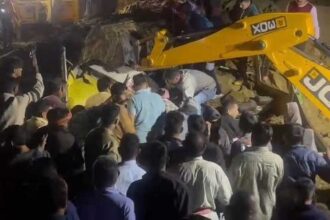 Tragic accident in Himachal: Mountain falls on bus carrying passengers, 18 dead, many injured