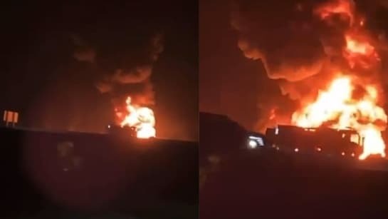 Bus traveling from Mecca to Medina collides with tanker