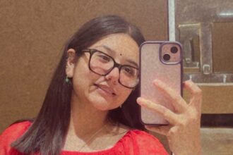 A young woman died in Jalandhar due to gas poisoning from a geyser.